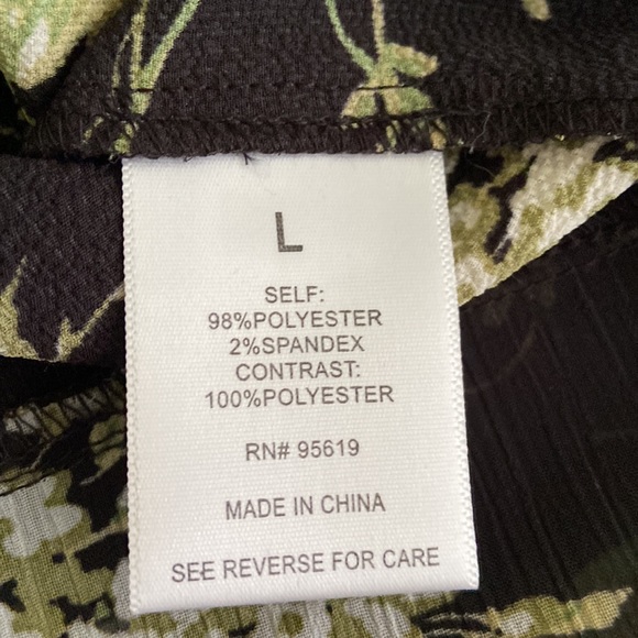 Macy’s Fever Women’s Floral Blouse - Picture 9 of 10